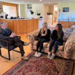 2_Female_Students_with_professor